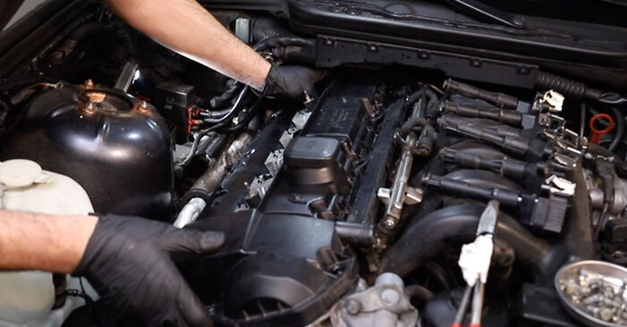 BMW 3 SERIES Ventildækselpakning trin-for-trin udskiftnings manual