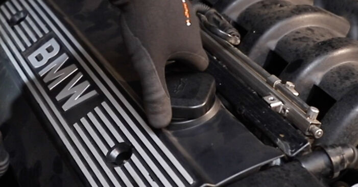 Jak dlouho trvá výměna: Tesneni pod viko ventilu na autě BMW 3 SERIES - informační PDF návod