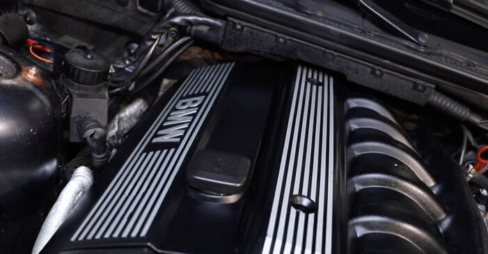 Kako zamenjati Tesnilka pokrova ventila na BMW 3 Cabrio (E36) 1998 - nasveti in triki