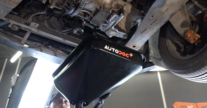 Ford Focus IV HN 1.5 EcoBoost 2020 Ölfilter wechseln: Gratis Reparaturanleitungen