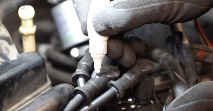 2014 Ford B-Max JK wymiana Cewka zapłonowa: darmowe instrukcje warsztatowe