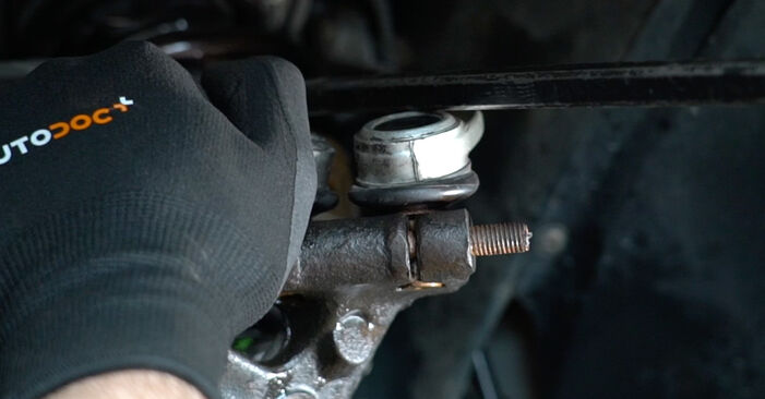 How to change CV Joint on AUDI 100 Avant (44, 44Q, C3) 1985 - tips and tricks
