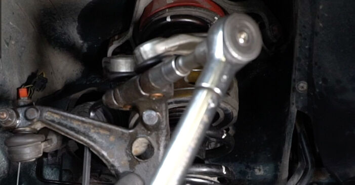 DIY replacement of CV Joint on AUDI 100 Avant (44, 44Q, C3) 2.3 1987 is not an issue anymore with our step-by-step tutorial