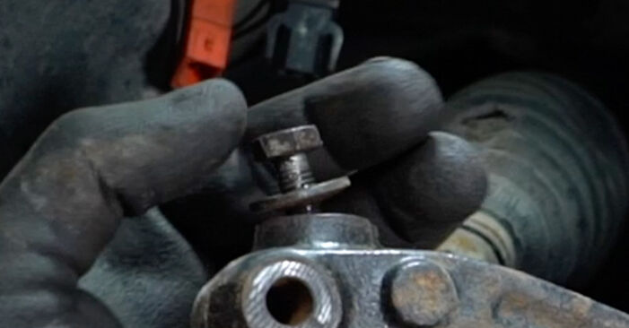 How to change CV Joint on AUDI A6 Avant (4A5, C4) 1994 - tips and tricks