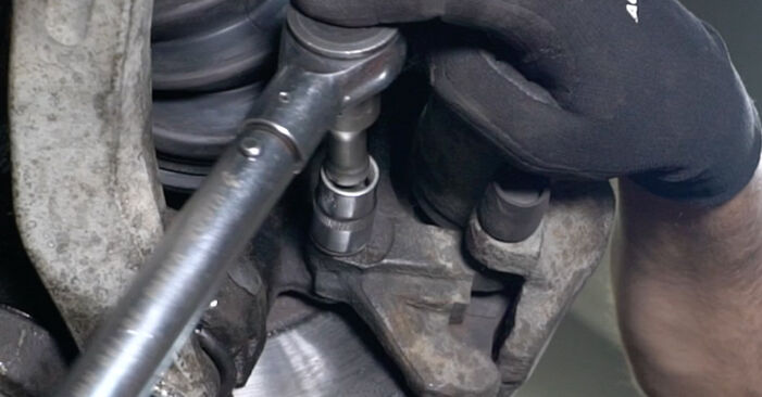 Hvordan man fjerner VW PASSAT Knokkelled - nem at følge online instruktioner