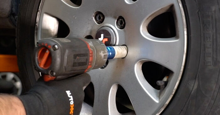 Kaip pakeisti AUDI V8 Rato guolis - išsamios instrukcijos ir vaizdo pamokos
