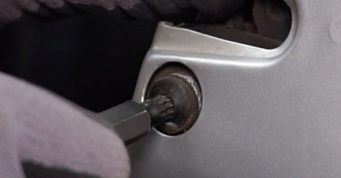Svojpomocná výmena Mechanizmu zdvíhania okien na SEAT Leon Hatchback (1M1) 1.9 TDI Syncro 2002