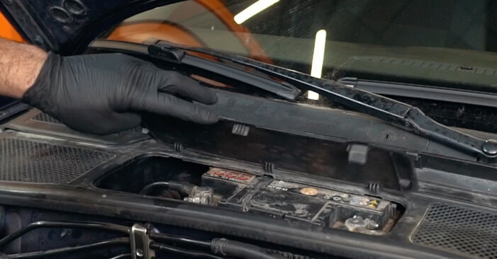 SEAT Leon Hatchback (1M1) 1.8 20V T 2005 Thermostaat zelf remplaceren– online tutorial