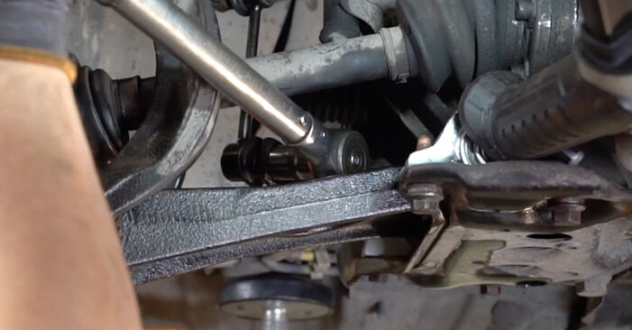 Replacing Anti Roll Bar Links on Alfa Romeo 156 932 1998 1.9 JTD (932.A2B00, 932.A2C00) by yourself