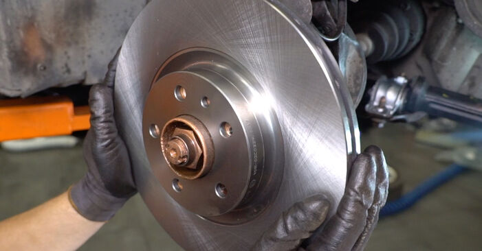 Смяна на Alfa Romeo 156 932 1.6 16V T.SPARK (932.A4, 932.A4100) 1999 Спирачен диск: безплатни наръчници за ремонт