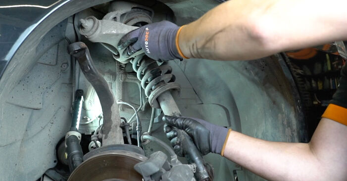 Wie kompliziert ist es, selbst zu reparieren: Stoßdämpfer am Alfa Romeo GT 937 3.2 GTA 2009 ersetzen – Laden Sie sich illustrierte Wegleitungen herunter