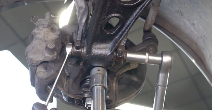 Changing of Control Arm on Alfa Romeo 156 932 2005 won't be an issue if you follow this illustrated step-by-step guide