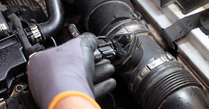Hvordan skifte ALFA ROMEO GT 2010 Termostat trinn–for–trinn veiledning