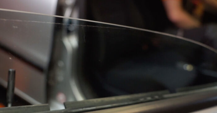 Jak vyměnit Zvedací zařízení oken na SEAT TOLEDO - tipy a triky