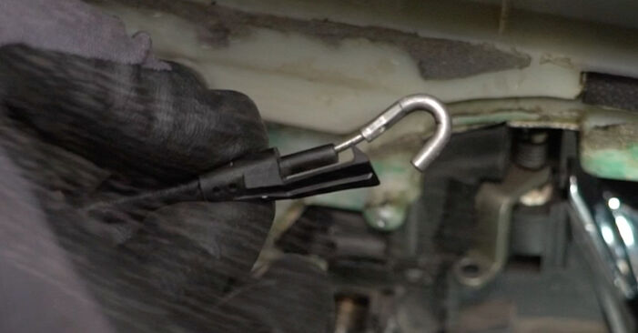 Cómo quitar Cerradura de Puerta en un VW NEW BEETLE 1.4 2002 - instrucciones online fáciles de seguir