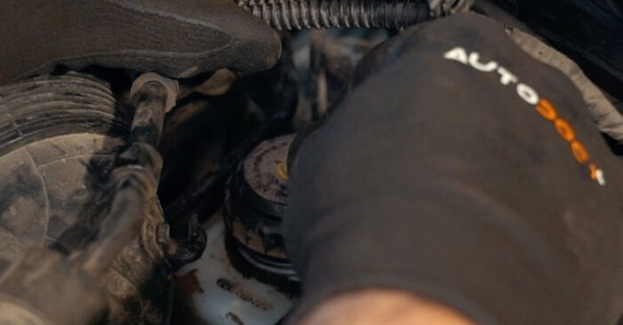 Wie schmierig ist es, selber zu reparieren: Bremsscheiben beim VW Caddy V Kombi (SBB, SBJ) 1.5 TSi EVO 2021 wechseln – Downloaden Sie sich Bildanleitungen