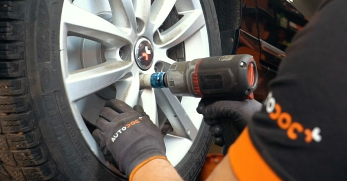Vanskelighetsgrad: Bytte av Stabilisatorstag på VW Passat B7 Alltrack 2.0 TSI 4motion 2012 – last ned illustrert veiledning