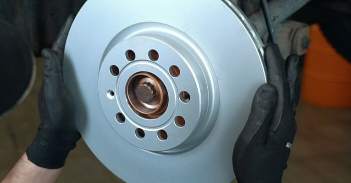 Wie schmierig ist es, selber zu reparieren: Radlager beim Audi TT Roadster 2.0 TFSI quattro 2013 wechseln – Downloaden Sie sich Bildanleitungen