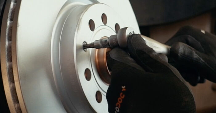 Radlager beim VW GOLF 1.6 TDI 2012 selber erneuern - DIY-Manual