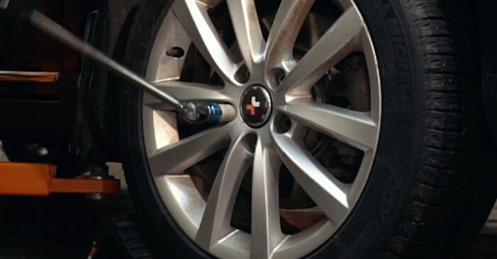 Trocar Rolamento da Roda no VW Passat Alltrack (365) 1.8 TSI 2012 por conta própria
