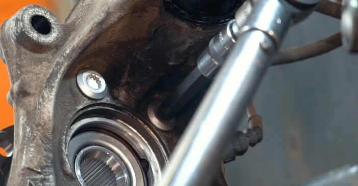 Schimbare Rulment roata la VW Beetle Cabrio 2012 1.2 TSI de unul singur