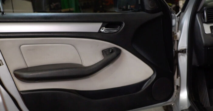 Fensterheber BMW BMW E46 Cabrio 330 Ci 2000 tauschen - Kostenlose PDF- und Videoanleitungen
