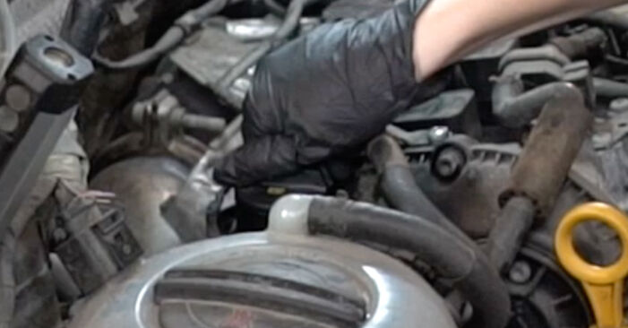 AUDI A5 2.0 TDI Oil Filter replacement: online guides and video tutorials