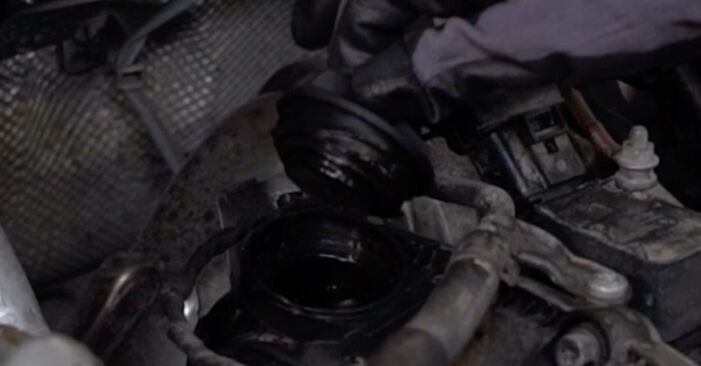 Seat Leon 5f1 1.4 TSI 2014 Ölfilter wechseln: Kostenfreie Reparaturwegleitungen