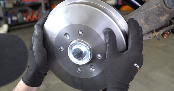 Wie schmierig ist es, selber zu reparieren: Bremsbacken beim Peugeot Partner K9 1.6 2014 wechseln – Downloaden Sie sich Bildanleitungen