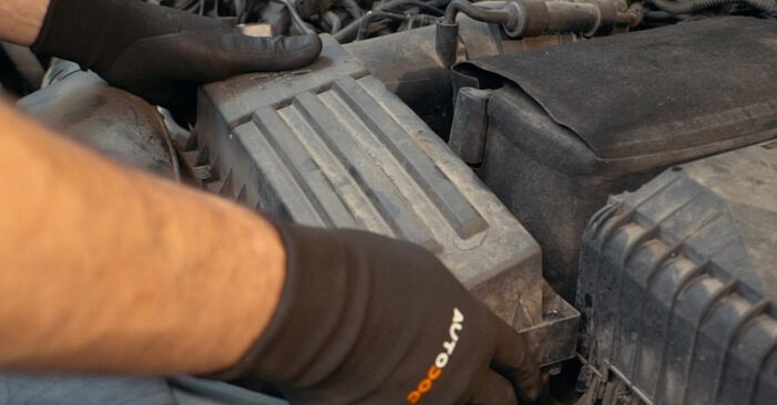 SEAT Alhambra II (710, 711) 1.4 TSI Filtr powietrza silnika wymiana: przewodniki online i samouczki wideo