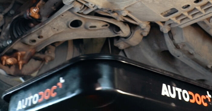 Ölfilter beim VW EOS 3.2 V6 2013 selber erneuern - DIY-Manual
