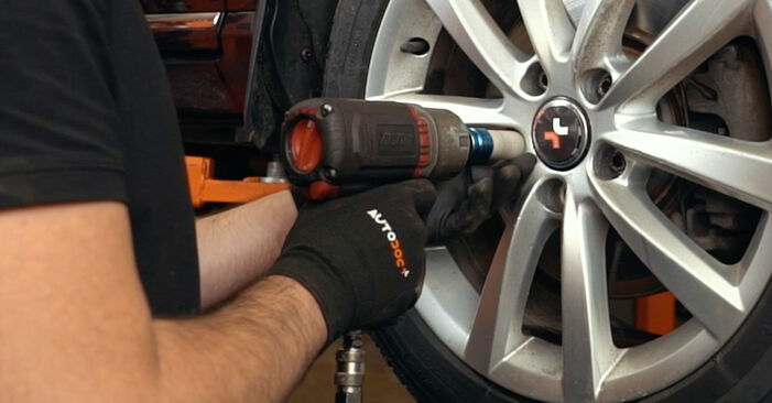 Wie man SEAT Alhambra (710, 711) 2.0 TDI 2011 ABS Sensor austauscht - Schritt-für-Schritt-Tutorials und Videoanleitungen