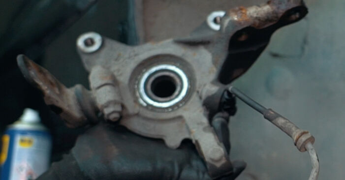 Substituindo Rolamento da Roda em Nissan Kubistar Van X80 2013 dCi 85 por si mesmo