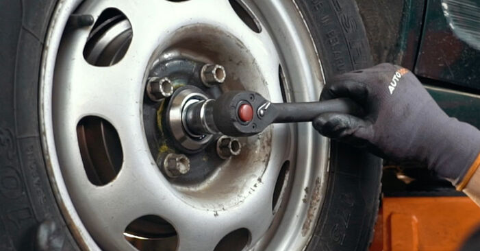 Hvordan man udskifter Bremsetromler på SEAT AROSA - gratis PDF og video manualer