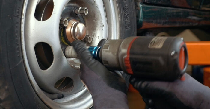 How to replace Wheel Bearing on VW POLO PLAYA 2000: download PDF manuals and video instructions