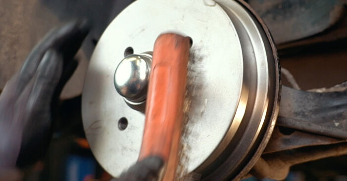 SKODA Felicia Cube Van (6U5) 1.6 1997 Wheel Bearing replacement: free workshop manuals