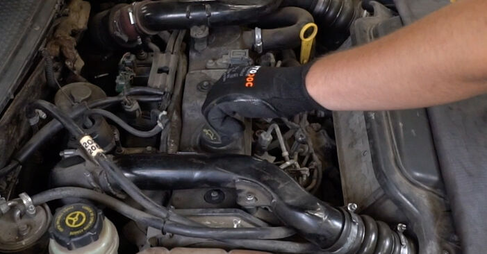 Wie man Ölfilter beim Ford Fiesta Mk4 JVS 1998 wechselt - Gratis PDF- und Video-Tutorials