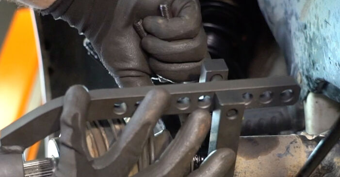 Ersetzen Sie Antriebswellengelenk am SEAT Leon Schrägheck (5F1) 1.2 TSI 2015 selber