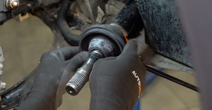Changing of CV Joint on Skoda Octavia Mk2 2012 won't be an issue if you follow this illustrated step-by-step guide