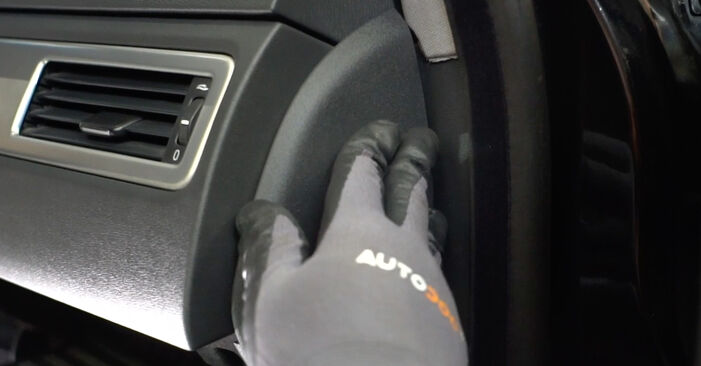 2009 Volvo XC70 Kombi wymiana Filtr powietrza kabinowy: darmowe instrukcje warsztatowe