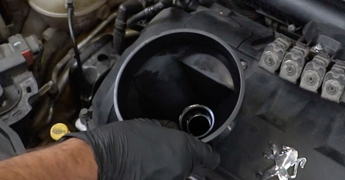 How to remove CITROËN DISPATCH 1.6 HDi 90 16V 2011 Oil Filter - online easy-to-follow instructions