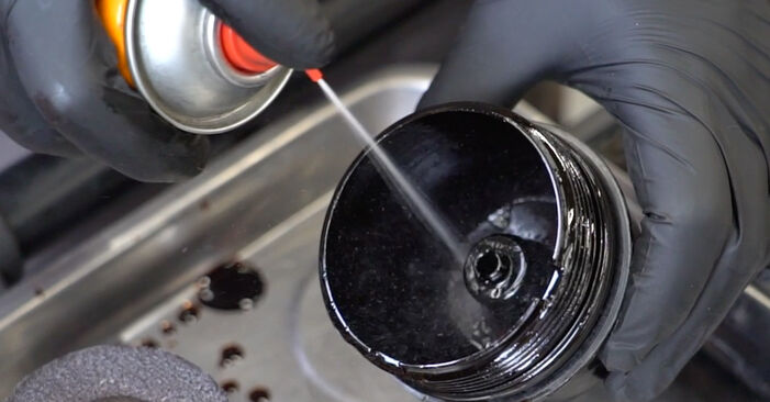 Austauschen Anleitung Ölfilter am Peugeot 207 Limousine 2009 1.4 selbst