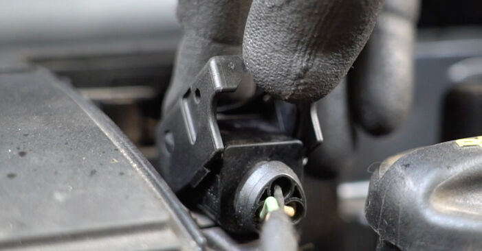Смяна на Citroën C3 Picasso 1.6 HDi 2011 Запалителна бобина: безплатни наръчници за ремонт