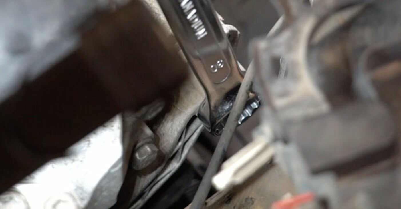 How to change serpentine belt on CITROËN DS3 replacement guide