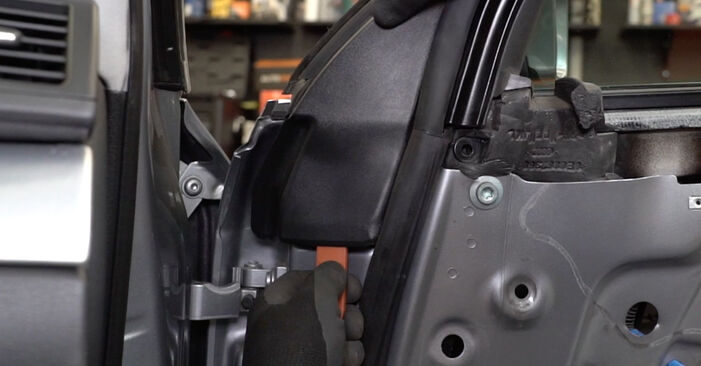 Hoe Raammechanisme wisselen SEAT Exeo Sedan (3R2) 2013: download pdf-gidsen en video-tutorials