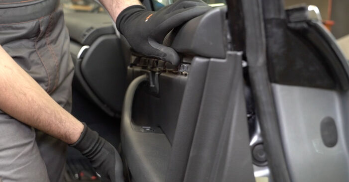 Kaip pakeisti SEAT EXEO Elektrinis lango pakėliklis - išsamios instrukcijos ir vaizdo pamokos