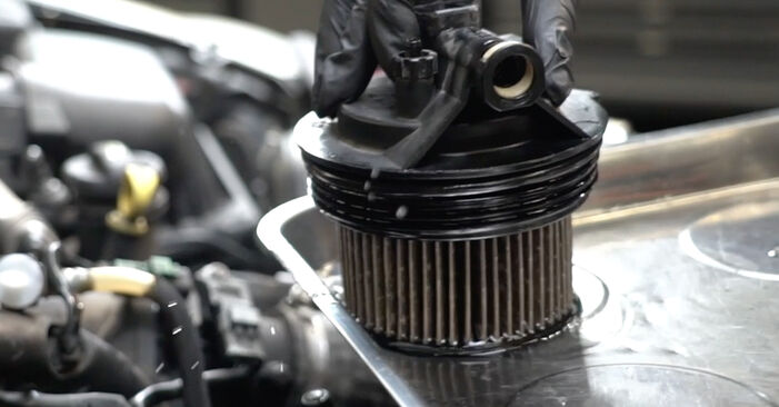 CITROËN DISPATCH 2014 Kraftstofffilter Schrittweise Anleitungen zum Wechsel von Autoteilen