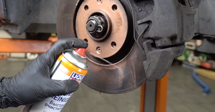 Replacing Suspension Ball Joint on Citroen C4 Grand Picasso Mk1 2008 1.6 HDi by yourself