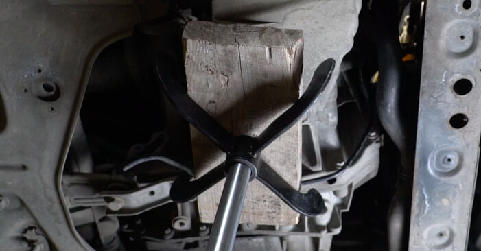 Смяна на Комплект зъбен ремък на Nissan Kubistar Ван X80 2013 dCi 85 самостоятелно