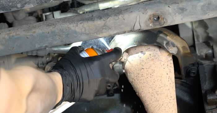 Jak wymienić Filtr oleju w VW Gol G5 Hatchback 1.0 2013: pobierz instrukcje PDF i instrukcje wideo